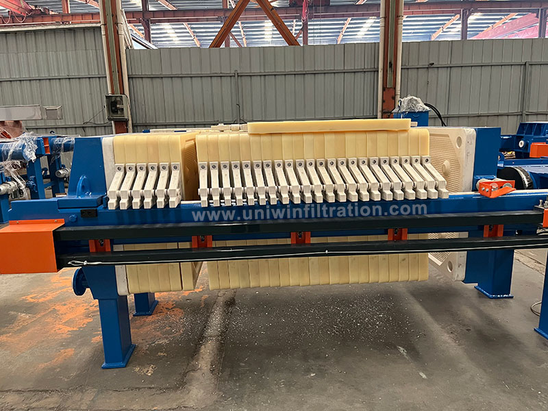 High temperature filter plate