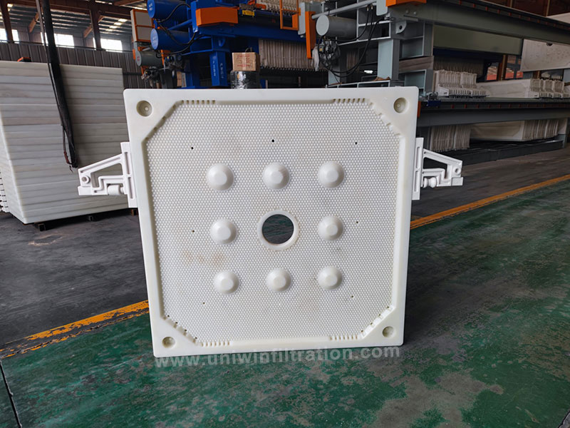 recessed filter plate