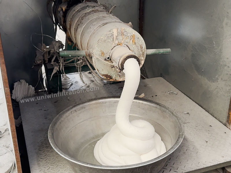 Hot Melt Plasticizing